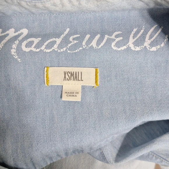 Madewell Blue Light Wash Coastal Grunge Chambray Denim Button Down Shirt Size XS - Picture 8 of 9